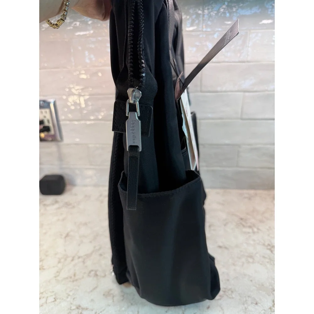 Baggallini Soho Backpack Black Water-Repellent Laptop Bag Travel 15" NWT - Picture 3 of 6